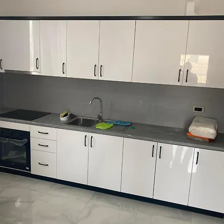 Orest Apartament Golem (Tirana)